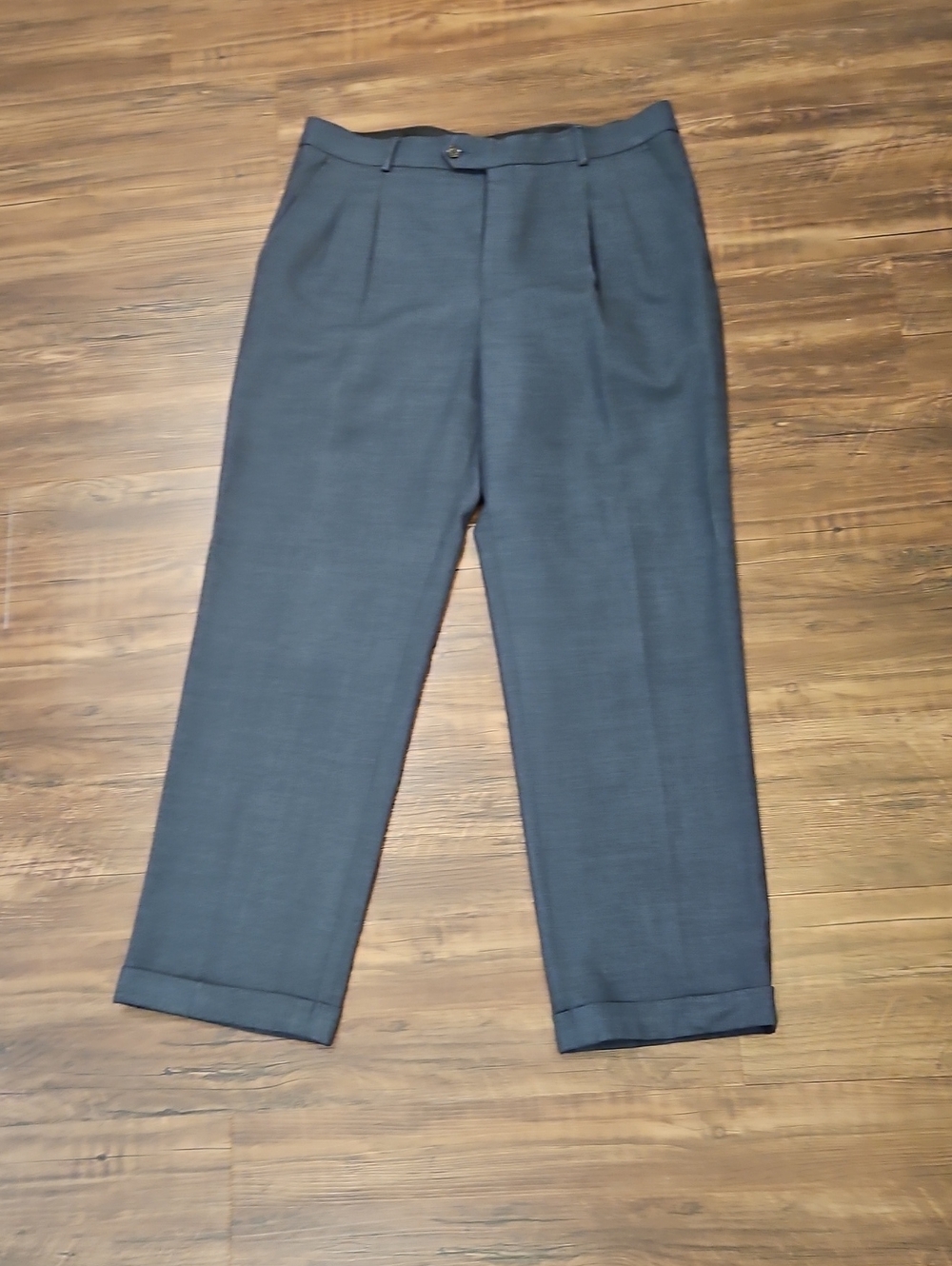 Stafford Men's Pleated Dress Pants Cuffed